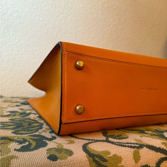 Coach Cashin Carry 32 in Papaya - Picture 6 of 10